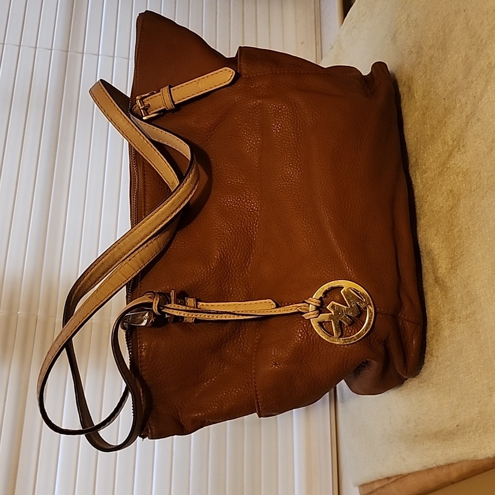 MICHAEL KORS HANDBAG